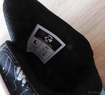 svítící nastavitelné inline brusle vel.39-42 - 6