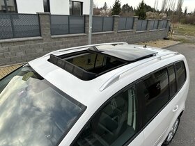 Volkswagen Touran 2.0TDI DSG Highline - 6