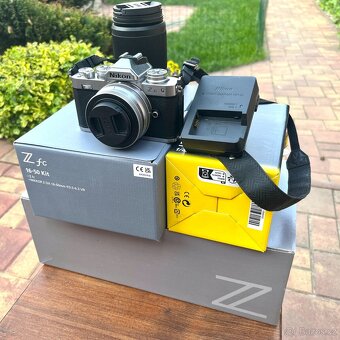Nikon Z fc + 16-50 mm + 50-250 mm - 6