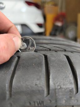 225/45 R17 Y - 6