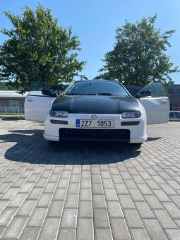 Mazda 323f - 6