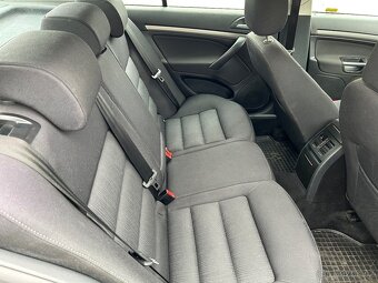 Škoda Octavia II 2.0 FSi 110 kW - 6