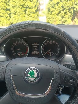 Superb 2 4x4 125 kw - 6