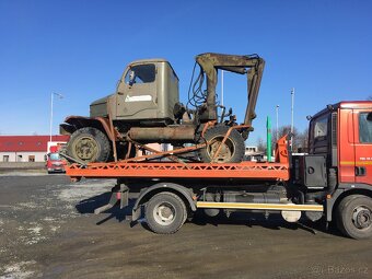 Traktor domácí výroby V3S s hydraulickou rukou - 6