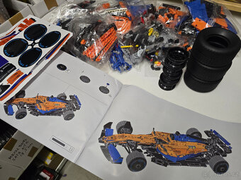 Stavebnice Technic Závodní auto McLaren F1 (náhrada) - 6
