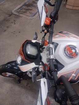 KTM Duke 390 White ABS - 6