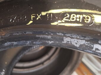 Prodám zimní pneu 255/35/19 Hankook - 6