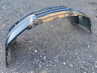 Škoda Octavia II - přední nárazník - 6