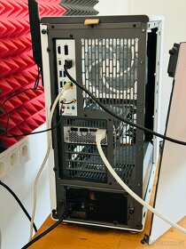 Rok staré Herní / pracovní PC, 64GBRam, 2TB M2 - 6