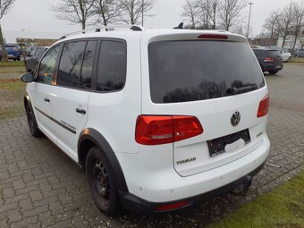 Volkswagen Touran CROSS 2.0 Tdi 103 KW r.2015 190tkmTOP STAV - 6