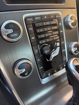 Volvo S60 D4 AWD Cross Country (5-válec) - 6