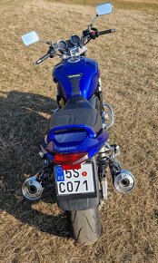 Suzuki GSX 1400 - 6