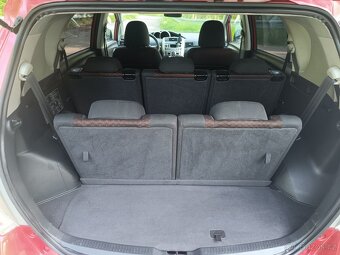 Toyota Verso 1.8 Valvematic / Benzín / 2010 - 6