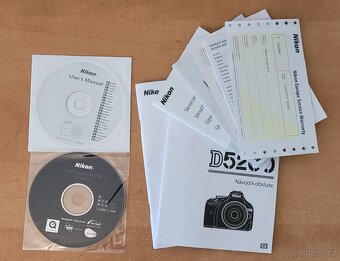 Nikon D5200, nabíječka, baterie, karta 32gb, brašna - 6
