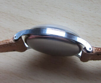 Ultra vzácný prototyp hodinek PRIM "LUMI ŠIPKY" (SPARTAK) - 6