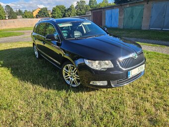 Škoda Superb 3.6 FSi 191 kw kombi Elegance - 6