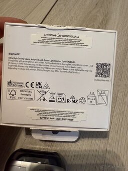 Sluchátka Samsung - 6