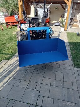 Transportní box hydraulicky sklápateľný za malotraktor - 6