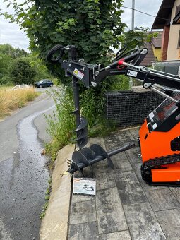 Hydraulický půdní vrták Arteer USA, pro mininakladač - 6