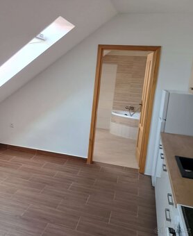 Pronájem 3+kk Netolice, Mírové Náměstí v centru - 6