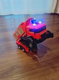 Hasičské auto na dálkové ovládání - 6