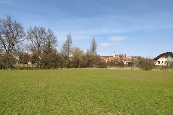 Stavební pozemek 900m2 na prodej, Kunovice u UH - 6