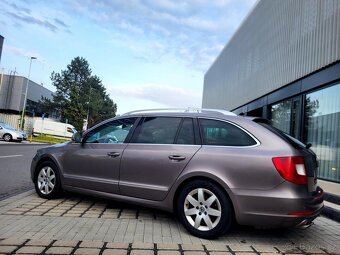 Škoda Superb combi 2.0 TDI Elegance R.V.2011 - 6