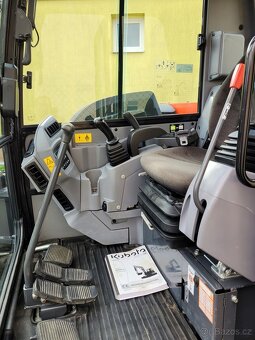 minirypadlo Kubota KX080-4, dělené rameno - 6