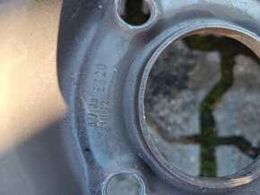 Peugeot 2008 4x195/60/16 zima - 6