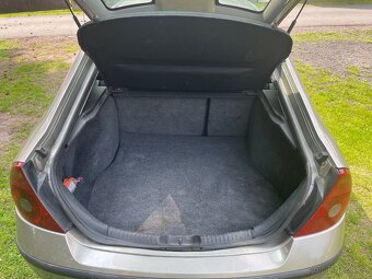 Ford mondeo mk3 r.v2003 2.0tdci - 6