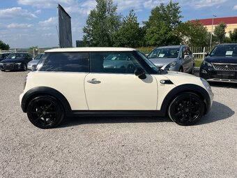 Mini Cooper 1.4i 55kW 136 205 km - 6