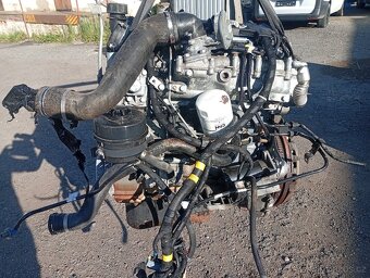 IVECO DAILY VI MOTOR 3,0HPI Z RV 2015 60000KM NAJETO - 6