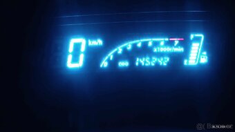 Toyota Yaris 1.3 VVT-i, 64 kW, r. 2005 - 6