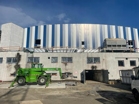 Teleskopický manipulátor, přeprava strojů - 6