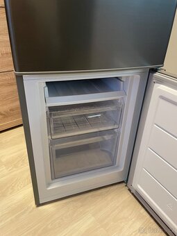 Goddess lednice barva nerez - 6