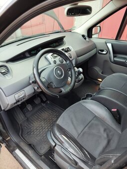 Renault Grand Scénic 2.0dci - 6