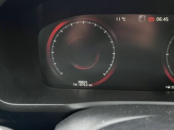Volvo XC90 - 6