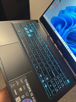 MSI Cyborg 15 A12UC-1444CZ - 6