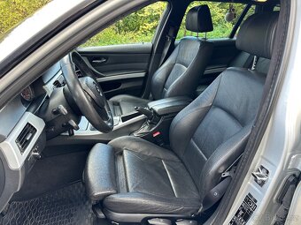 BMW 330i 200 kW, xDrive, M-paket, PANO - 6