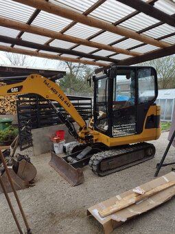 Bagr CAT 302,5 - 6