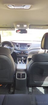 Hyundai Tucson 2.0 crdi 100kw 4x4 - 6