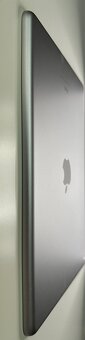 iPad 5 32GB Wi-Fi Space Gray - 6