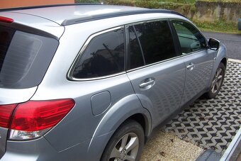 Subaru Outback, po faceliftu r. v. 2014 - 6