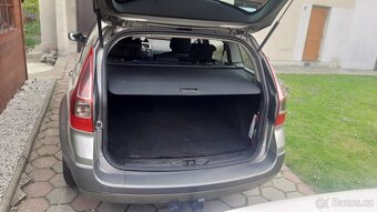 Renault Megane kombi 1.5 DCi 78 kW - 6