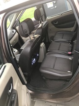 Renault Megane Scenic - 6