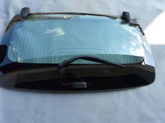 PEUGEOT 107 ,,NÁRAZNÍK ,ZADNÍ PÁTÉ DVEŘE - 6