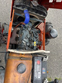 Malotraktor KUBOTA tříválec, nové pneu, příslušenství - 6