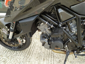 KTM 1290 Super Duke R-2017 - 6