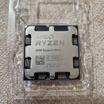 AMD Ryzen 5 7600X - 6