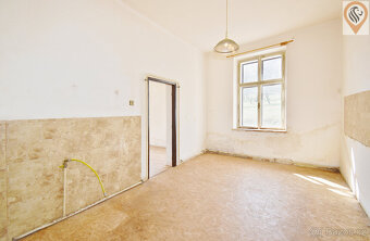 Prodej bytu 3+1 (77 m²) s garáží – Horní Brusnice - 6